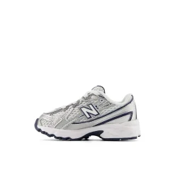 Clearance New Balance 740 Little Kids Sneakers, , 26 NB Navy/White