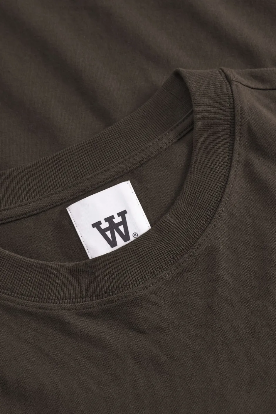 Hot Wood Wood Asa Seal T-shirt, , M Licorice