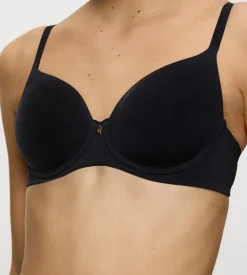 Online Triumph Body Makeup-Up Essentials WP BH, , 70F Black