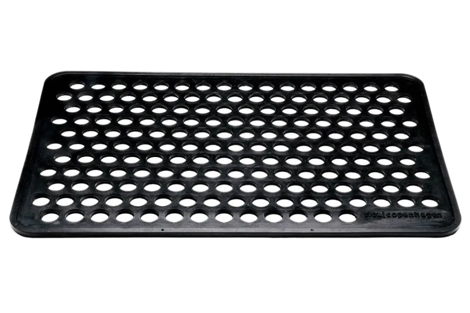 Clearance Tica Copenhagen Dot Gummi Dørmåtte, , 40x60 cm Black