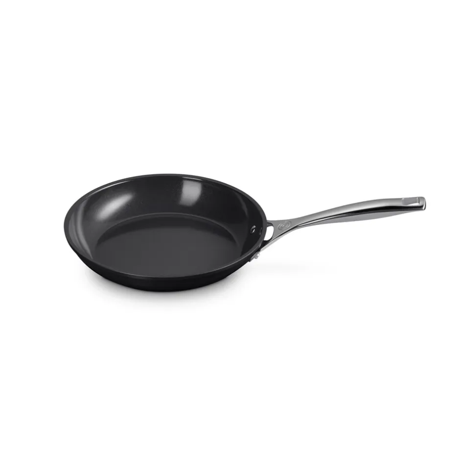 Clearance Le Creuset Essential Non-Stick Ceramic Stegepande, , Ø24 cm Black