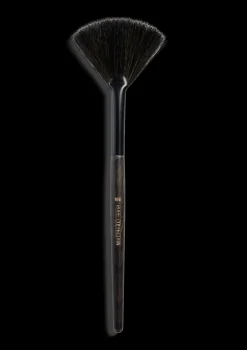 Nilens Jord Fan Brush* Makeupbørster