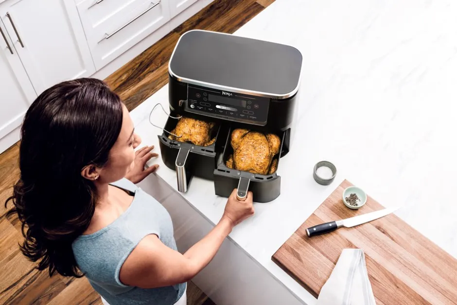 Hot Ninja Foodi Max Dual Zone Airfryer