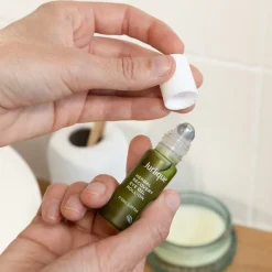 Jurlique Herbal Recovery Eye Oil Roll-On, 10 ml* Hudpleje