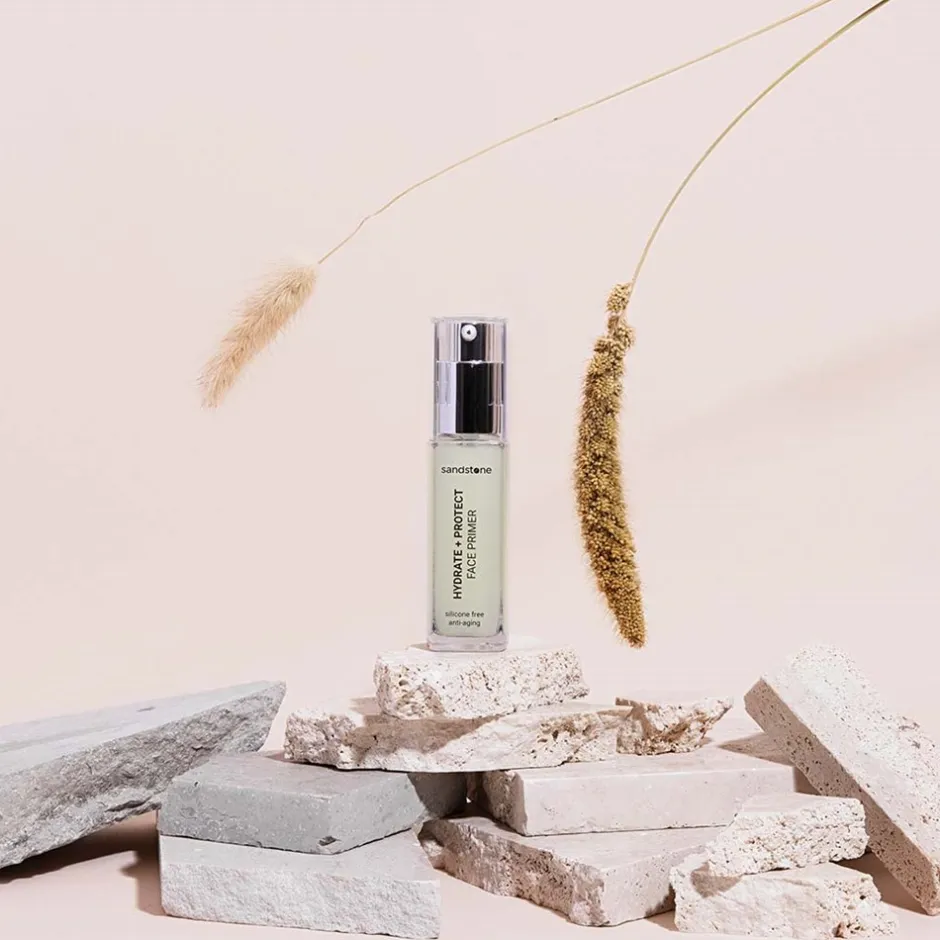 Sandstone Hydrate + Protect Faceprimer* Ansigt