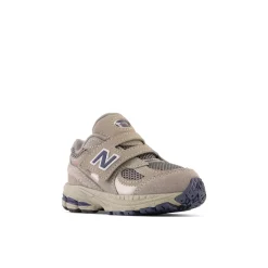 Best New Balance Litte Kids' 2002 Hook & Loop Sneakers, , 23.5 Grey/Metallic Silver/Natur