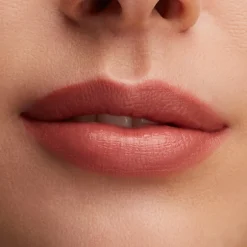Discount MAC Lustreglass Lipstick, Hug Me