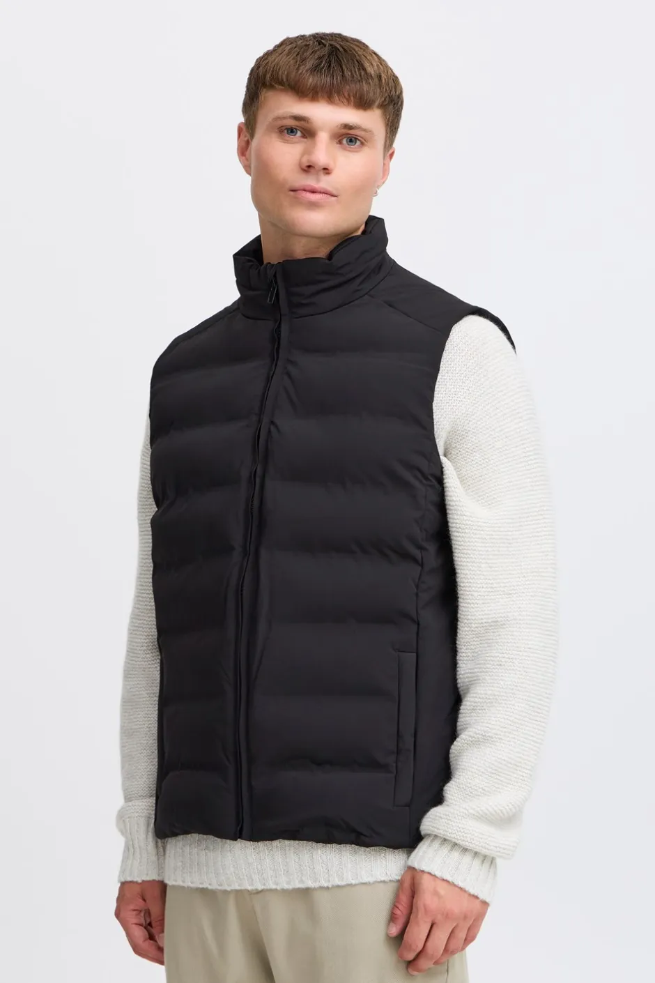 Online Solid Milas Vest, , L True Black