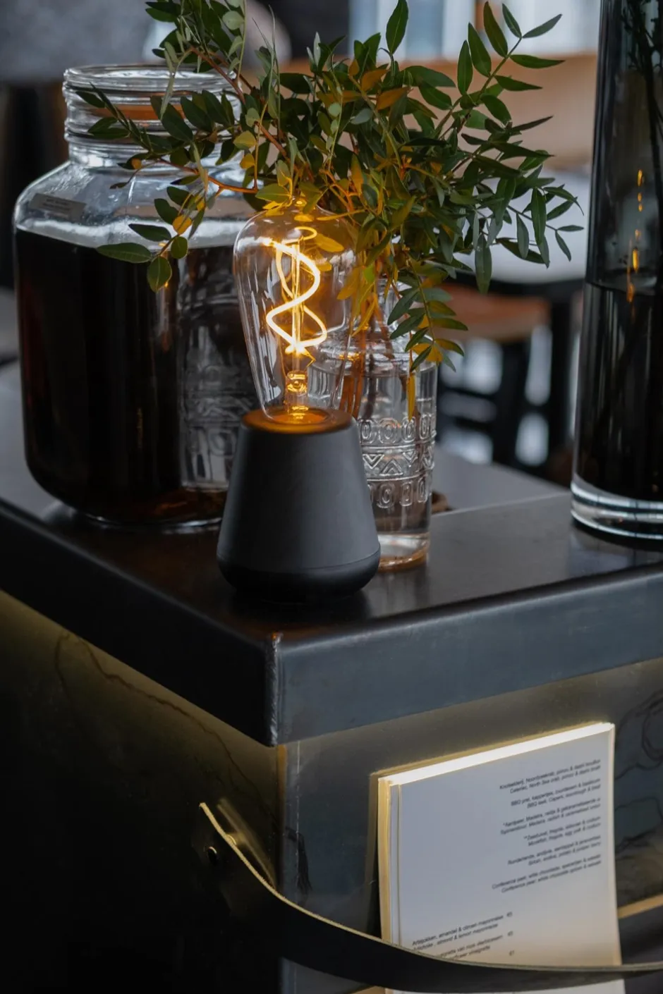 Clearance Humble One Bordlampe, Black Wood
