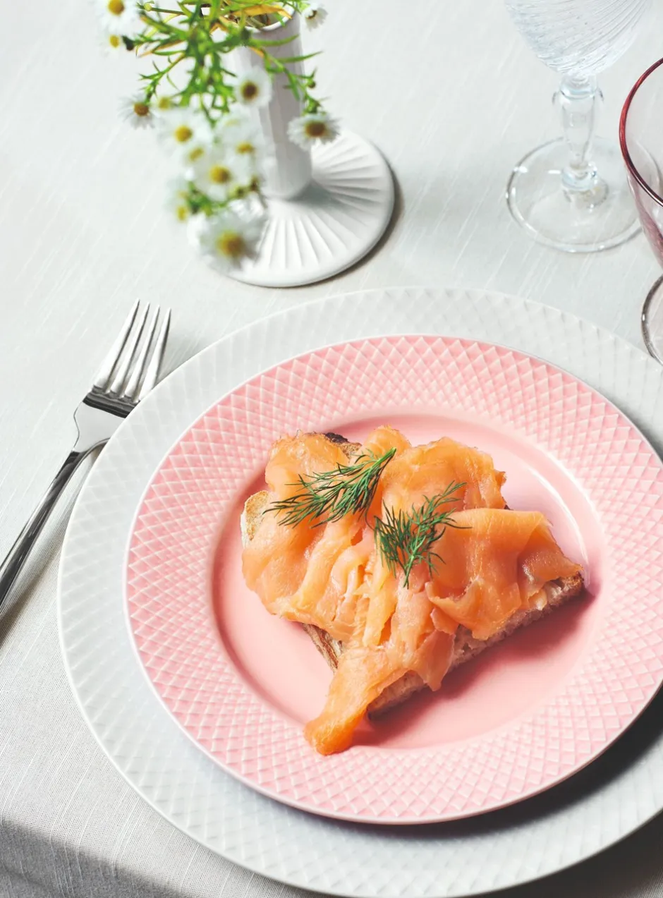 Lyngby Porcelæn Rhombe Color Frokosttallerken, Rose, Ø21 cm* Tallerkener