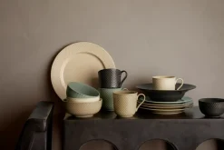 Outlet Lyngby Porcelæn Rhombe Earth Frokosttallerken, , Ø23 cm Clay