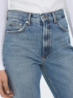Outlet ONLY Riley Life Jeans, , W30/L30 Medium Blue Denim