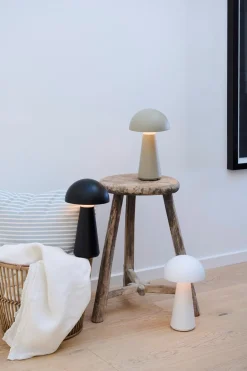 New Sirius Sam Bordlampe, Sort