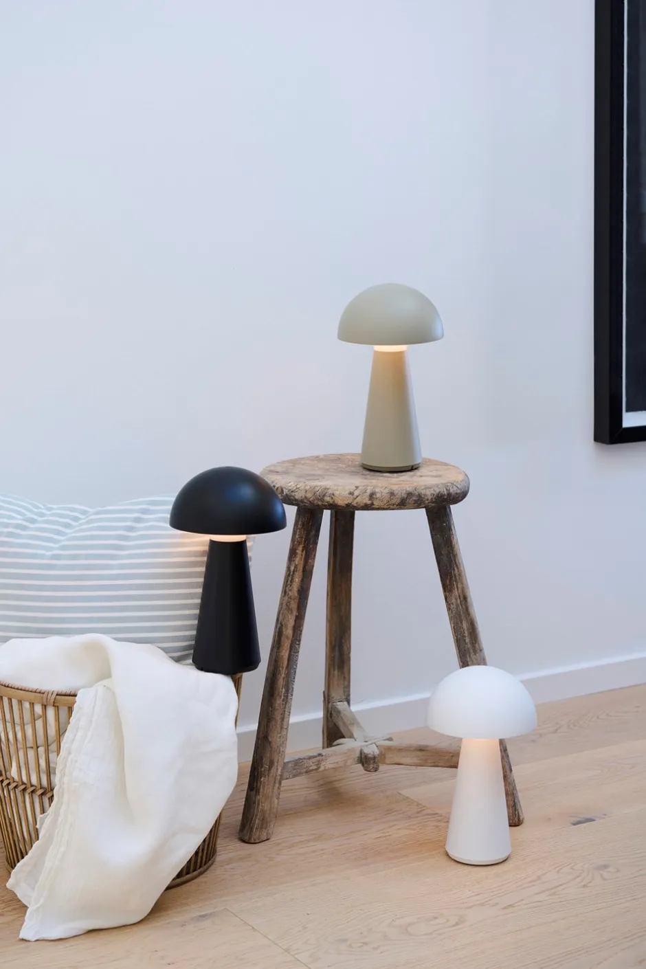 New Sirius Sam Bordlampe, Sort