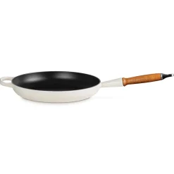 Sale Le Creuset Signature Støbejerns Stegepande Med Træhåndtag, , Ø28 cm Meringue