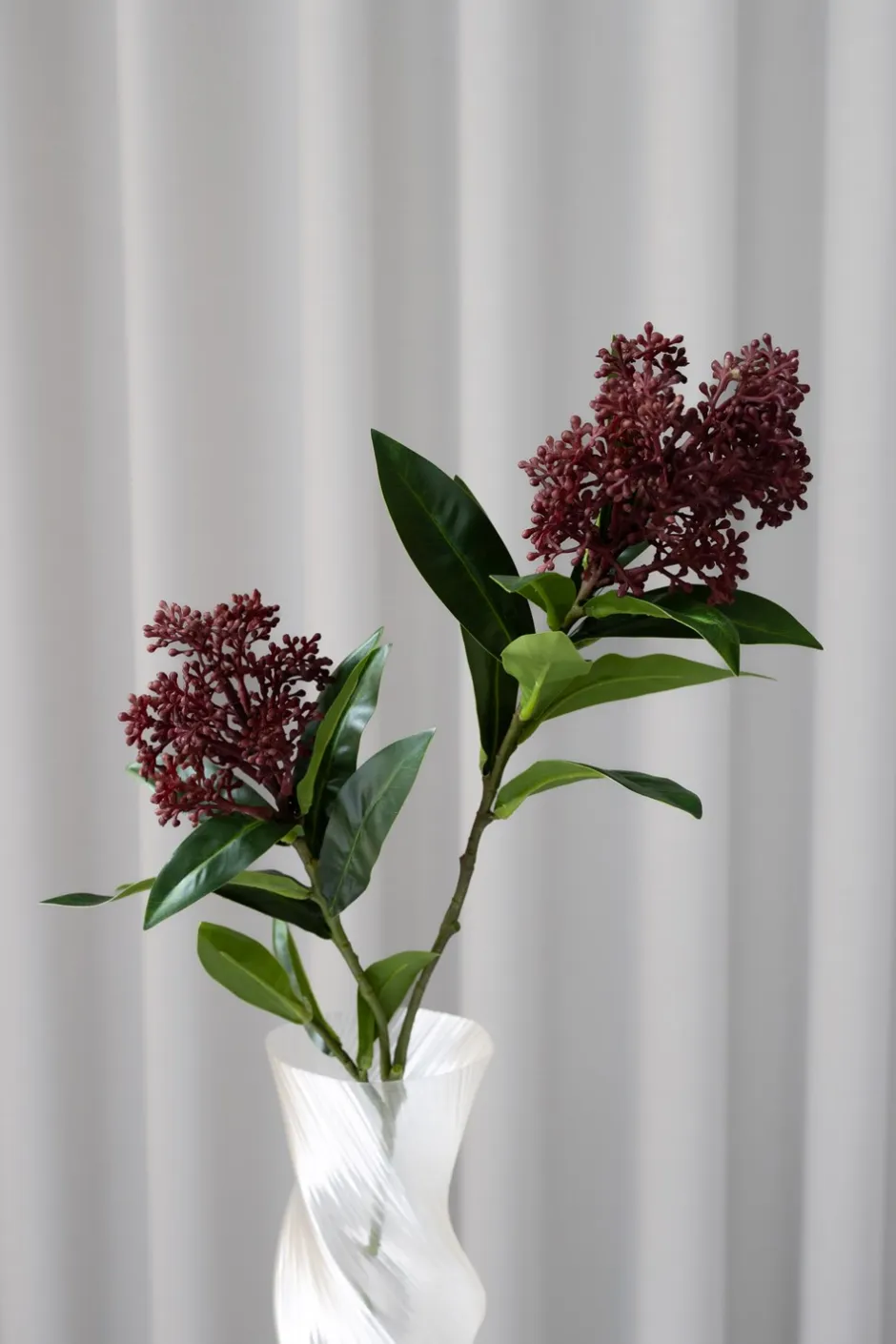 Best Bloom Objects Skimmia Berry Kunstig Blomst, Bordeaux
