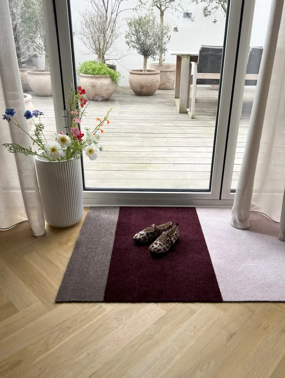 Discount Tica Copenhagen Stripe Horisontal Gulvtæppe, , 67x120 cm Bordeaux/Rose/Sand