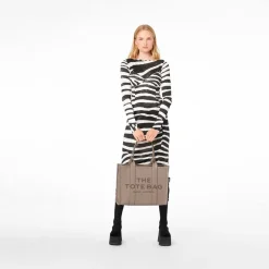 Online Marc Jacobs The Leather Large Tote Bag, Cement