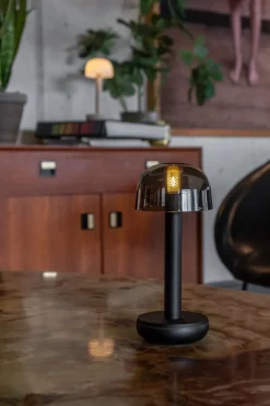 Humble Two Bordlampe, Black Smoked