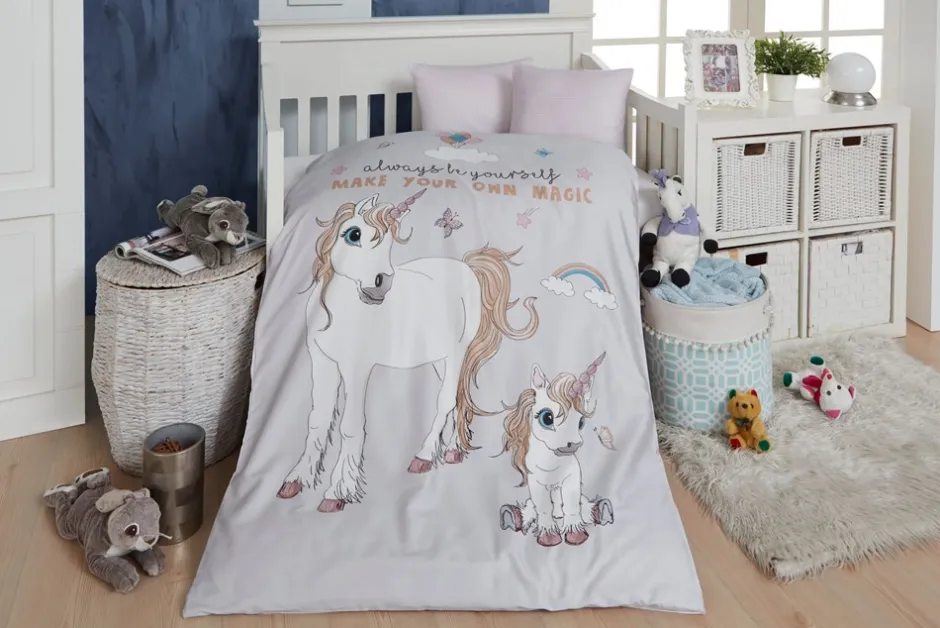 Online By Skagen Unicorn Babysengelinned, , 70x100 cm Lyserød