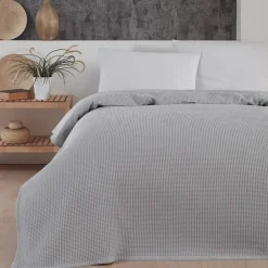 Clearance By Skagen Waffle Sengetæppe, , 240x260 cm Lys Grå